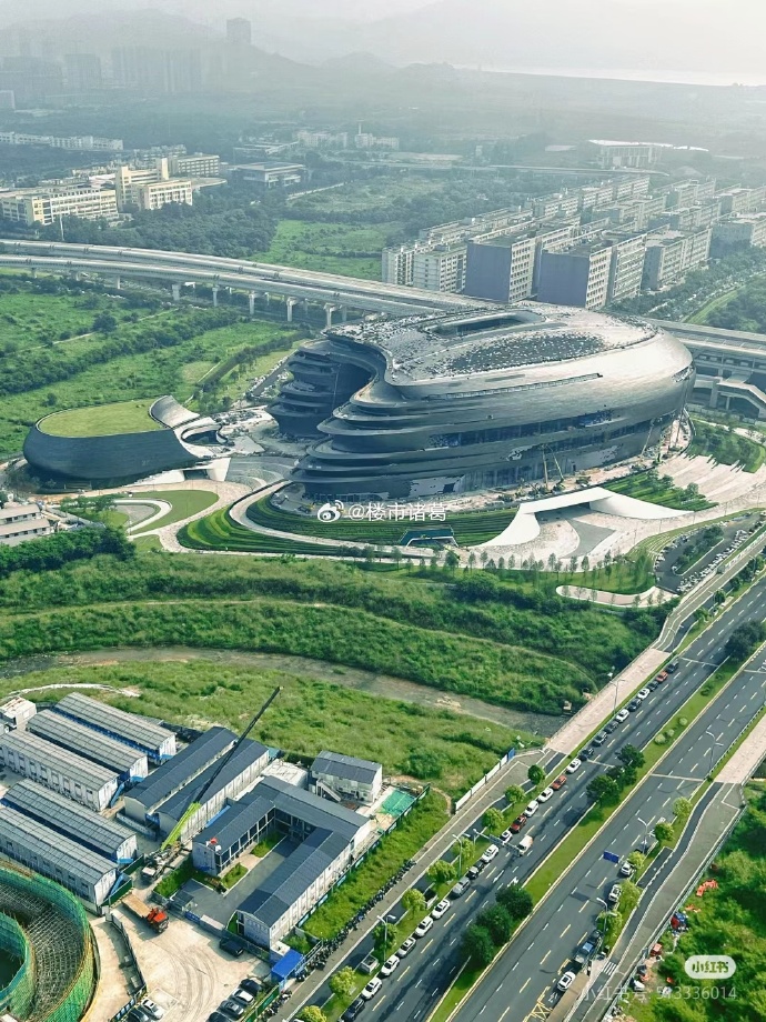 光明新地标来了,深圳科技馆新馆,光明的未来飞船,与地铁线6号线无缝对